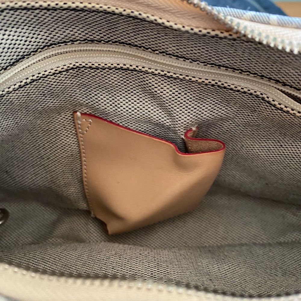 Dooney & Bourke Shoulder Bag - Picture 8 of 15